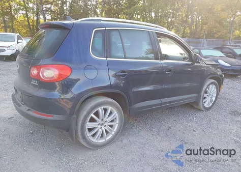 2011 Volkswagen Tiguan S/Se/Sel из США, поврежденный, VIN WVGBV7AX8BW534048